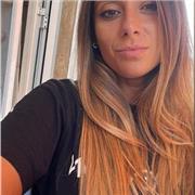 Laureanda in lingue impartisce lezioni di inglese francese e spagnolo per scuole elementari, medie e superiori